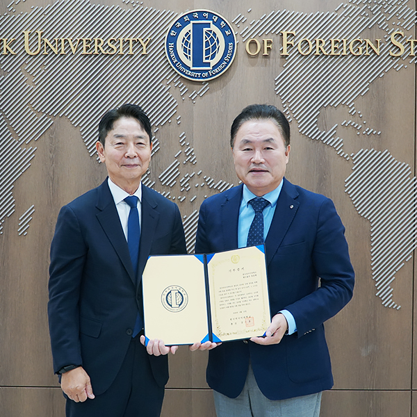 핸드볼부 동문회, 장학금 기부 서명식 개최 대표이미지