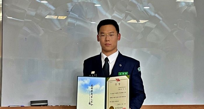 철학과 한지호 학생, 육군참모총장상 수상 대표이미지